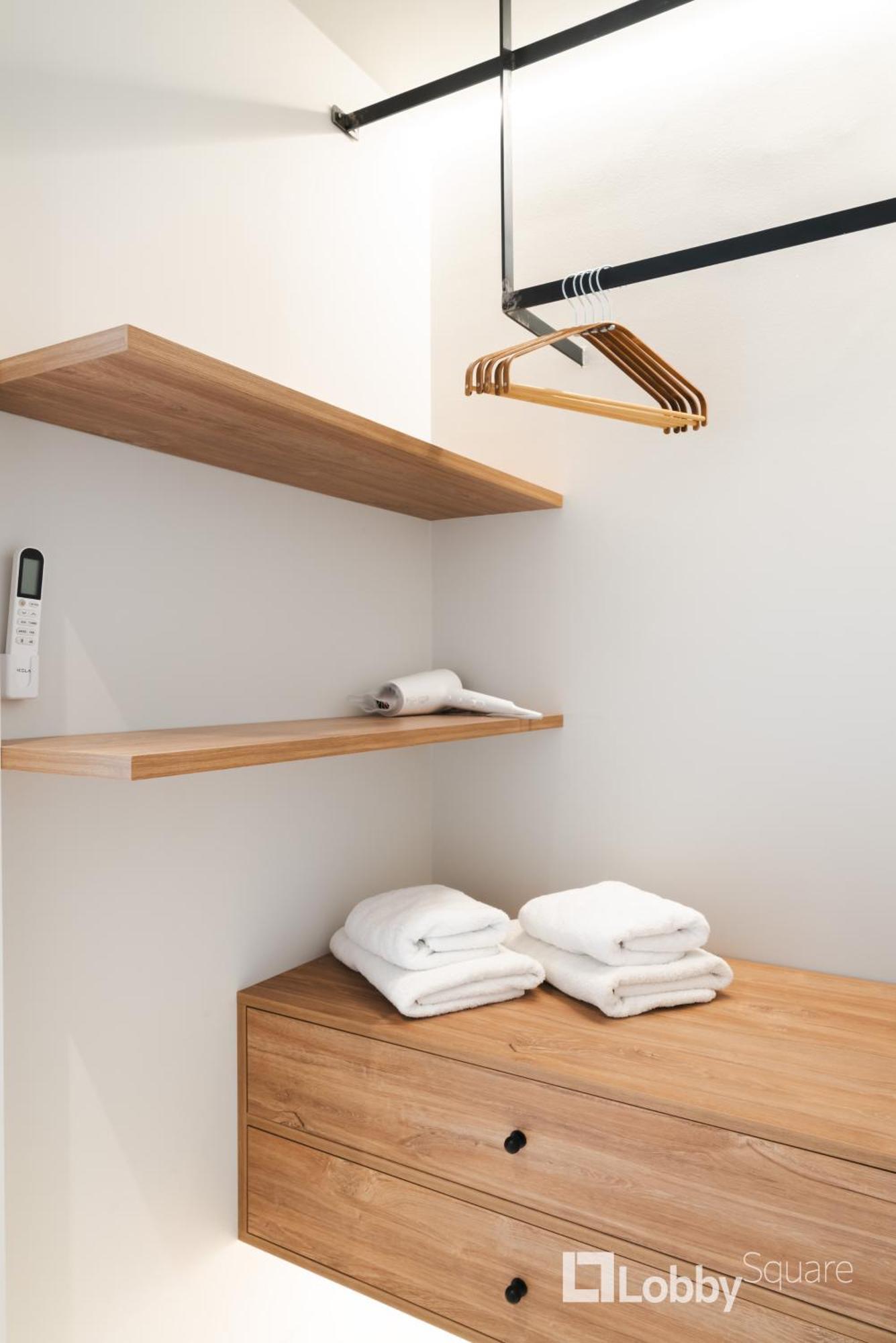 Muse Apartment By Lobbysquare Atena Exterior foto