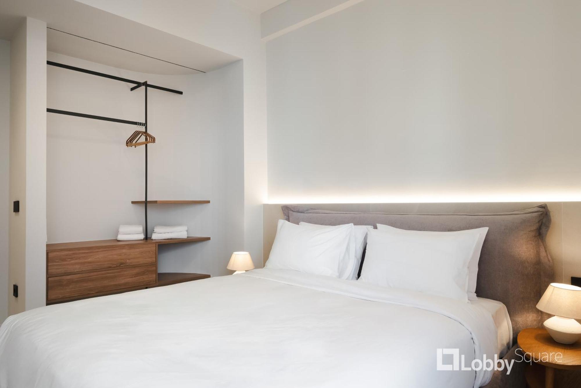 Muse Apartment By Lobbysquare Atena Exterior foto